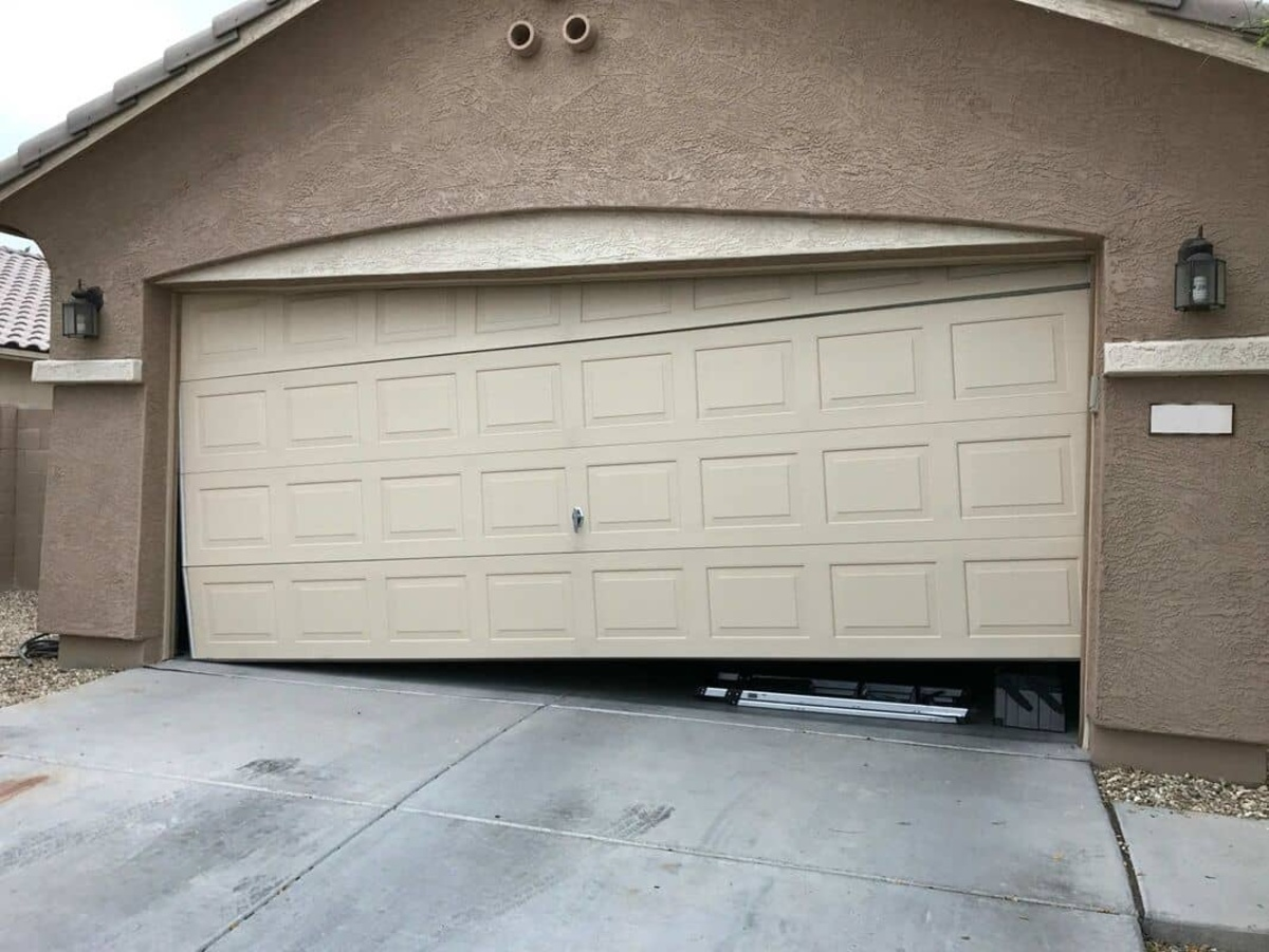 How to Fix a Garage Door Off Track in Teaneck